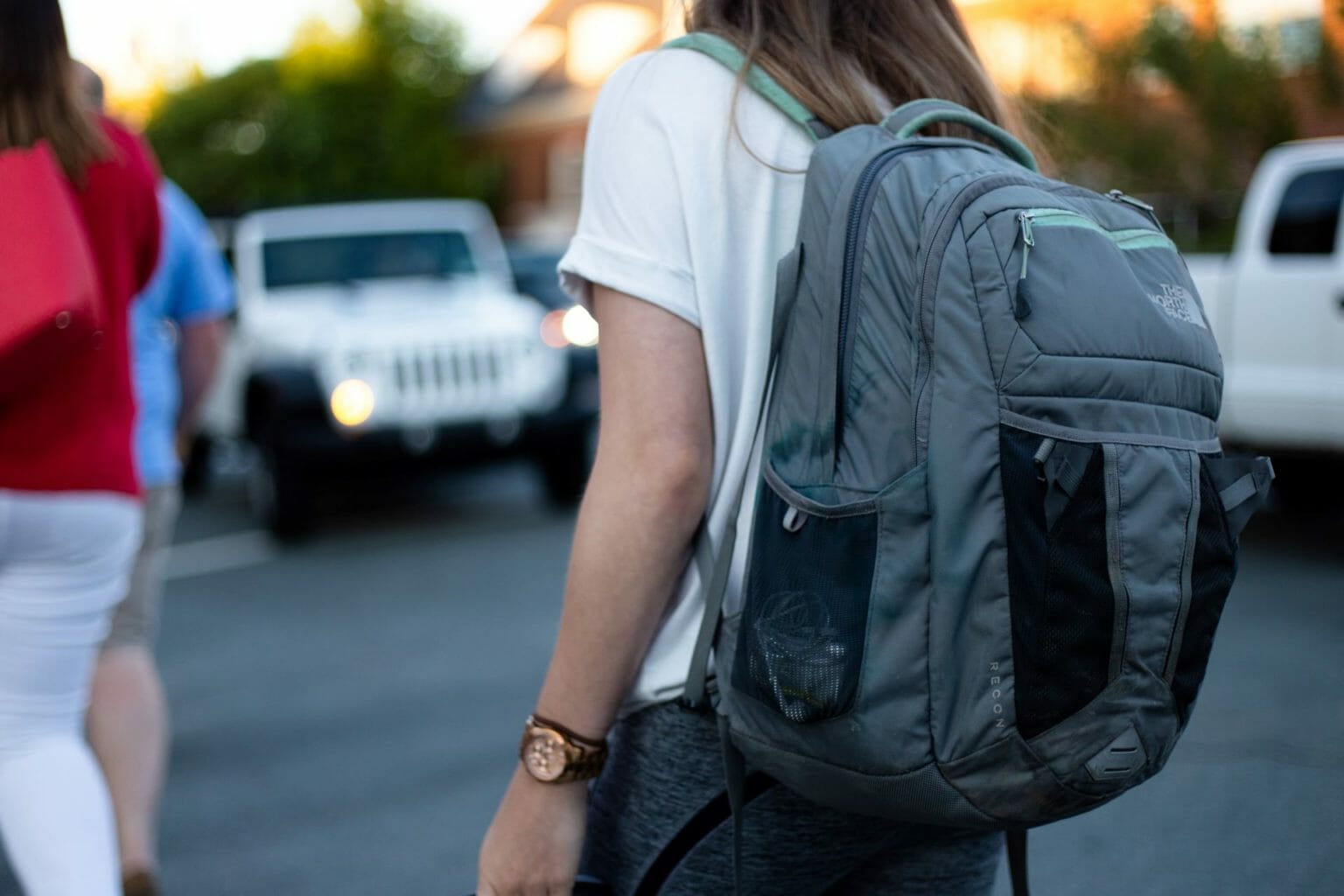 how-to-organize-your-backpack-9-helpful-hacks-goodbye-self-help